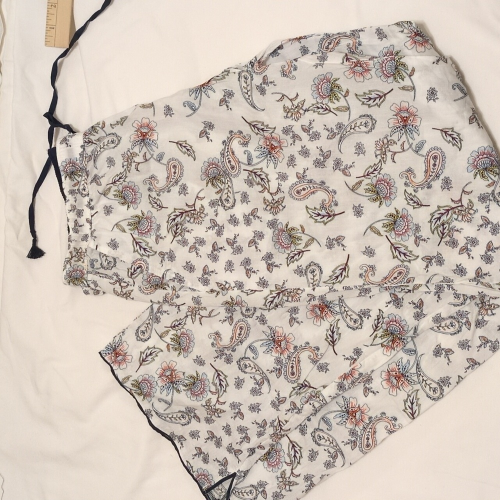 Victoria's Secret Floral Pajama Pants Set Of 3 - Picture 6 of 7